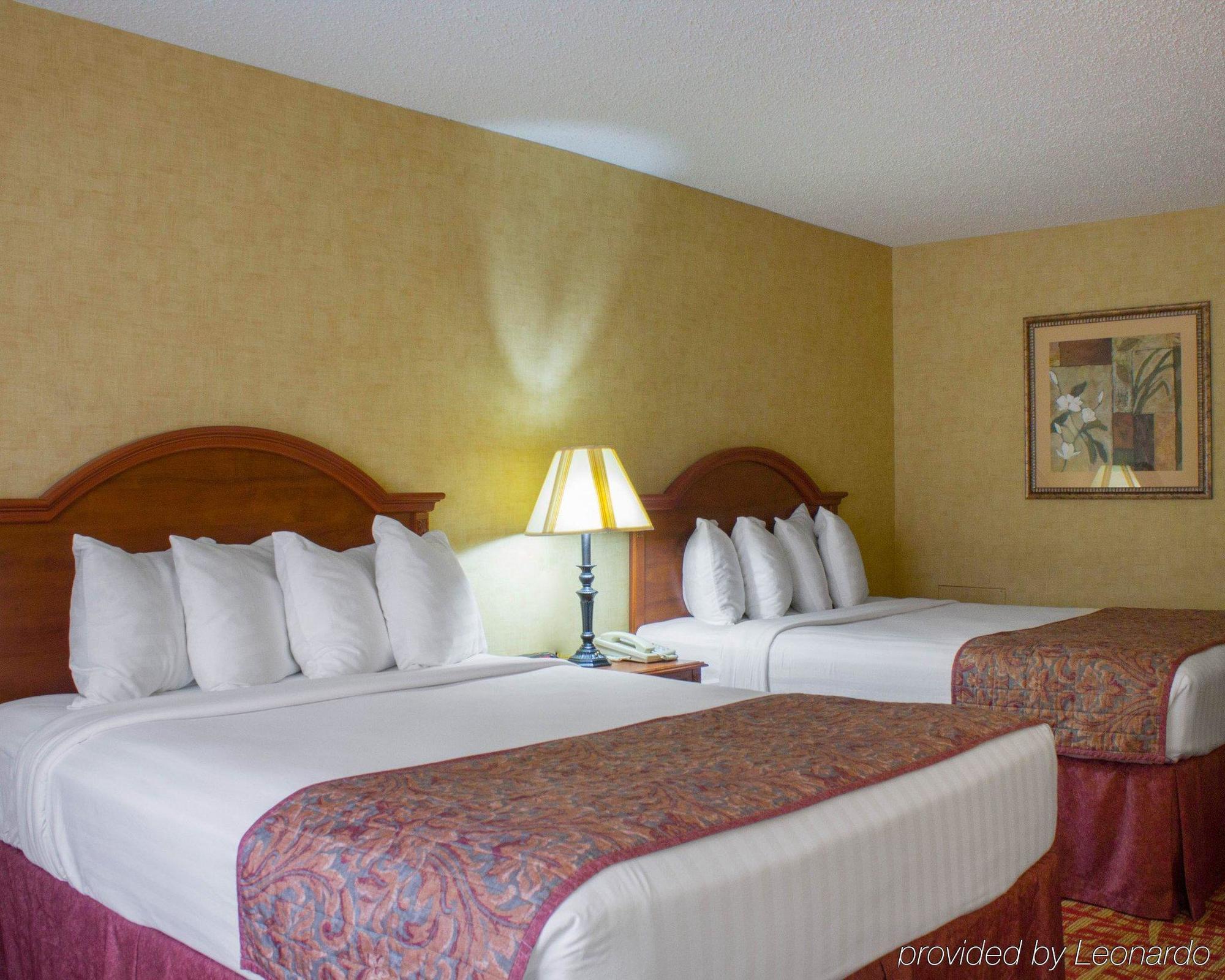 Rodeway Inn Columbia Mall Loop Grand Forks Exterior foto